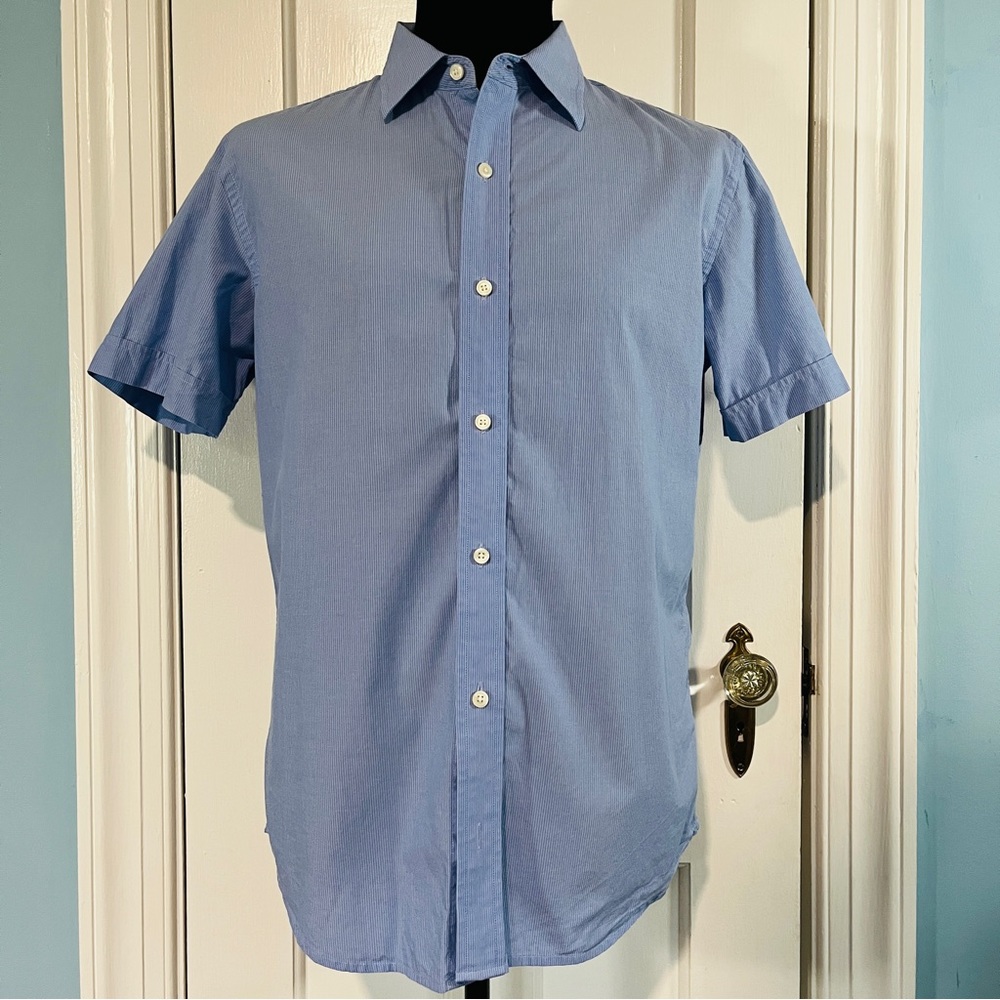 Banana Republic Shirt Sleeve Button Down Shirt